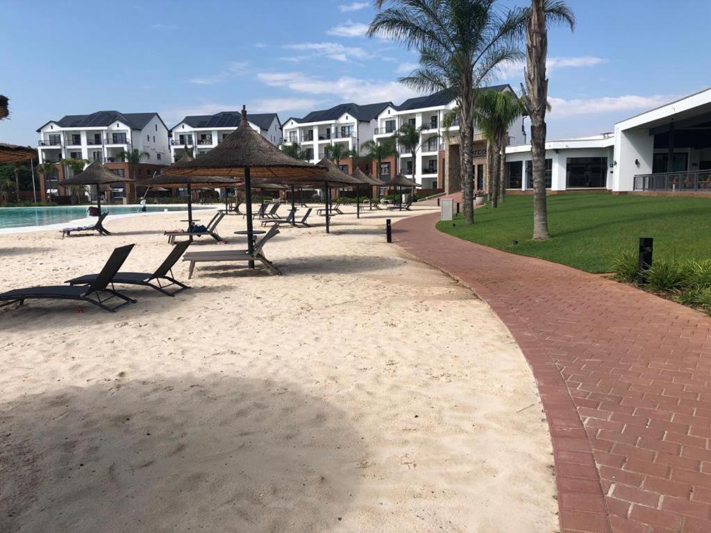 The Blyde Crystal Lagoon Riverwalk Estate Pretoria-Noord エクステリア 写真