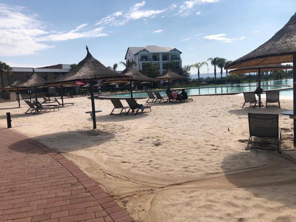 The Blyde Crystal Lagoon Riverwalk Estate Pretoria-Noord エクステリア 写真