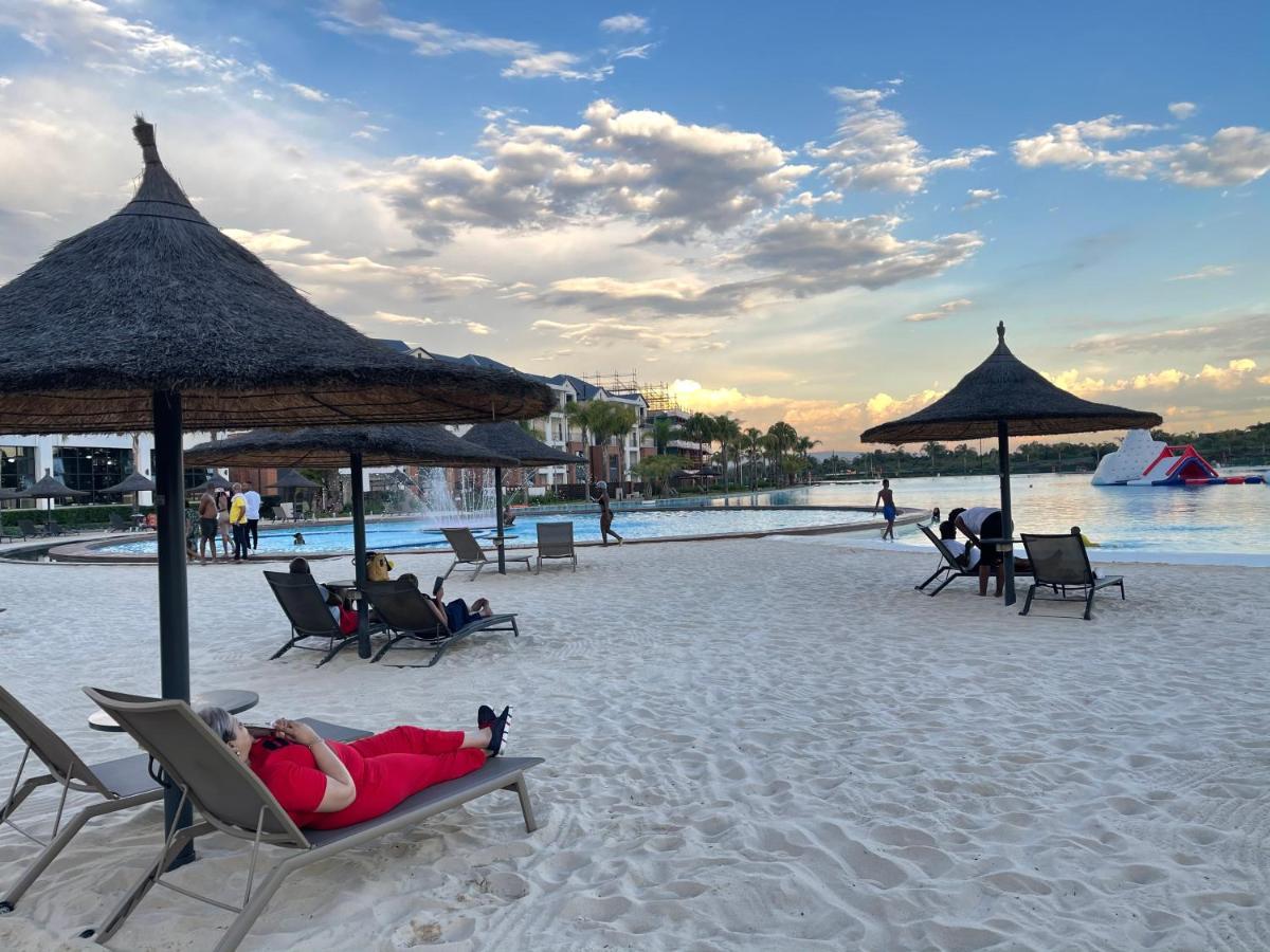 The Blyde Crystal Lagoon Riverwalk Estate Pretoria-Noord エクステリア 写真