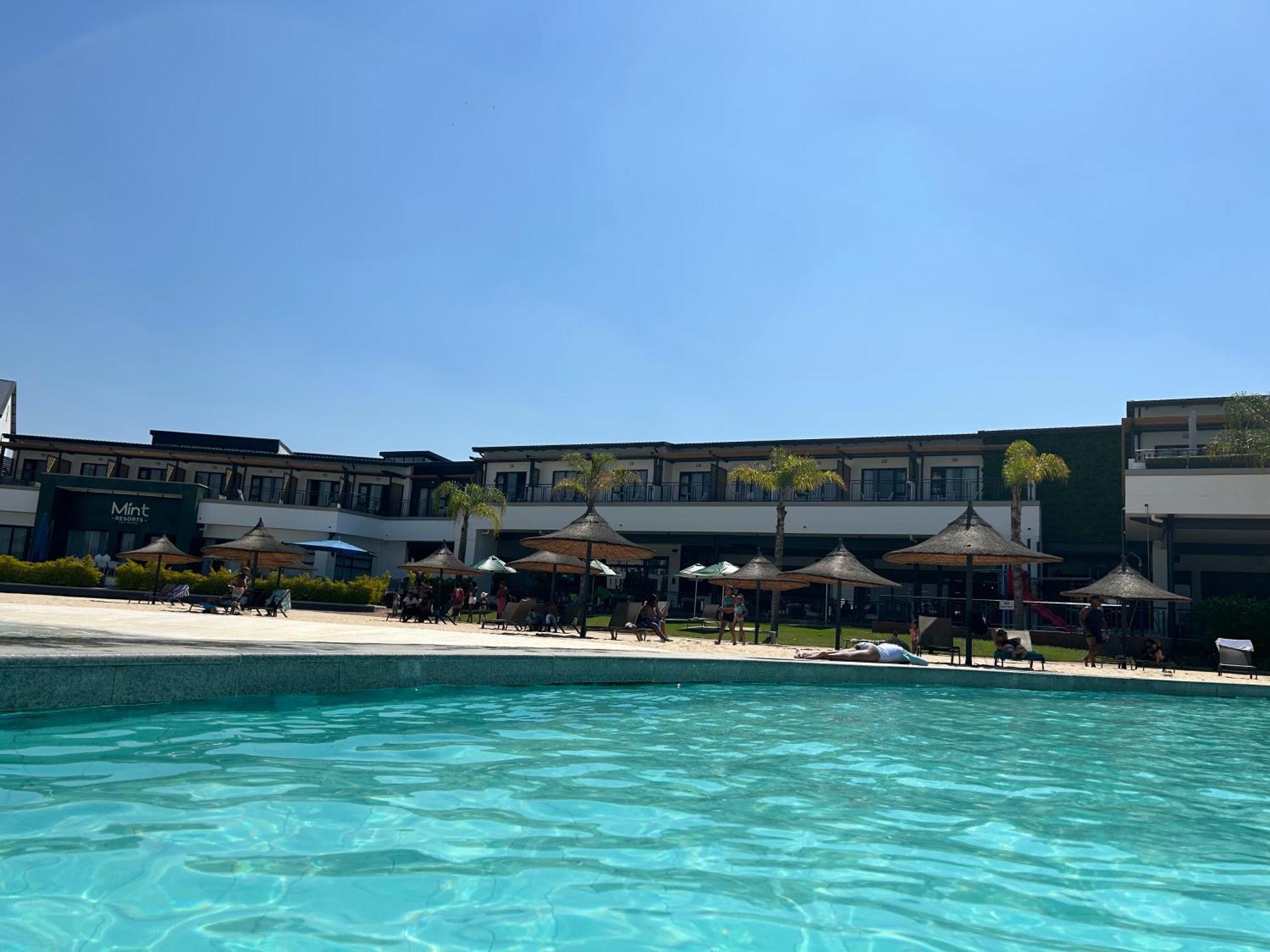 The Blyde Crystal Lagoon Riverwalk Estate Pretoria-Noord エクステリア 写真