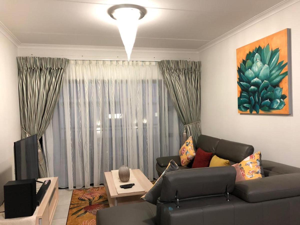 The Blyde Crystal Lagoon Riverwalk Estate Pretoria-Noord エクステリア 写真